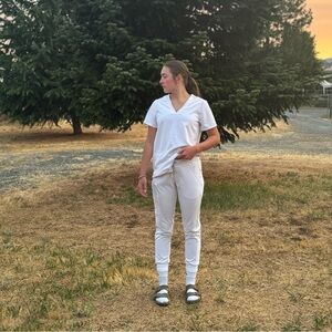 EUC Figs white scrub set